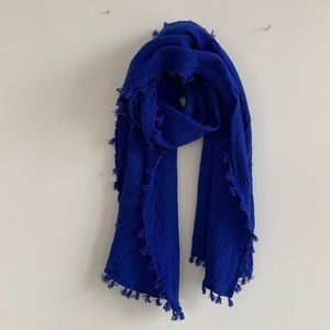 Tassel scarf